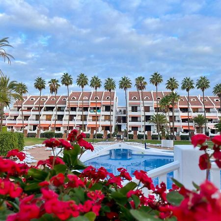 Sunny 2-Bedroom Apartment In Parque Santiago II Playa de las Americas  Eksteriør bilde