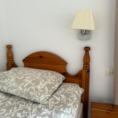 Sunny 2-Bedroom Apartment In Parque Santiago II Playa de las Americas  Eksteriør bilde