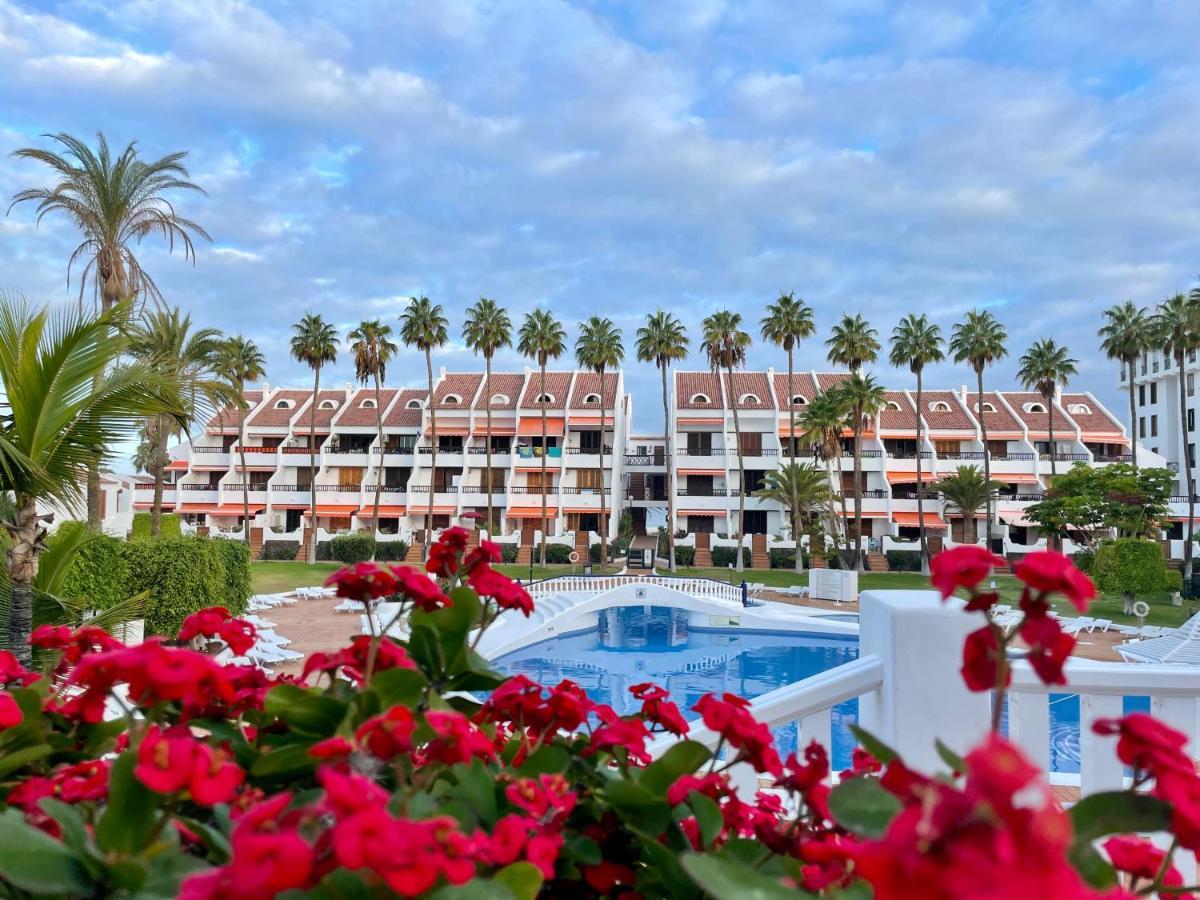 Sunny 2-Bedroom Apartment In Parque Santiago II Playa de las Americas  Eksteriør bilde