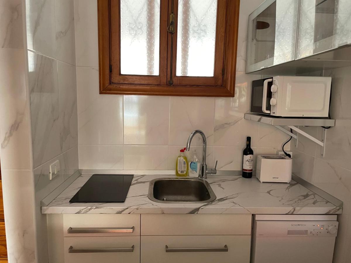 Sunny 2-Bedroom Apartment In Parque Santiago II Playa de las Americas  Eksteriør bilde