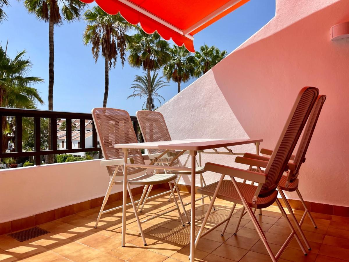 Sunny 2-Bedroom Apartment In Parque Santiago II Playa de las Americas  Eksteriør bilde