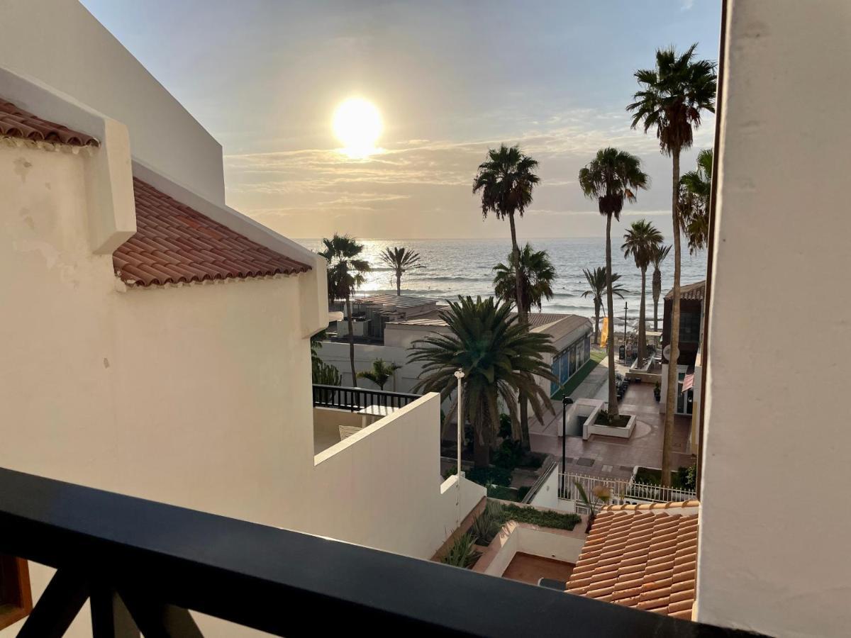 Sunny 2-Bedroom Apartment In Parque Santiago II Playa de las Americas  Eksteriør bilde