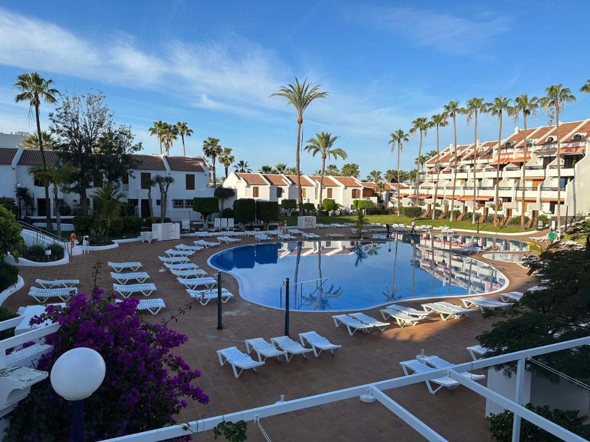 Sunny 2-Bedroom Apartment In Parque Santiago II Playa de las Americas  Eksteriør bilde