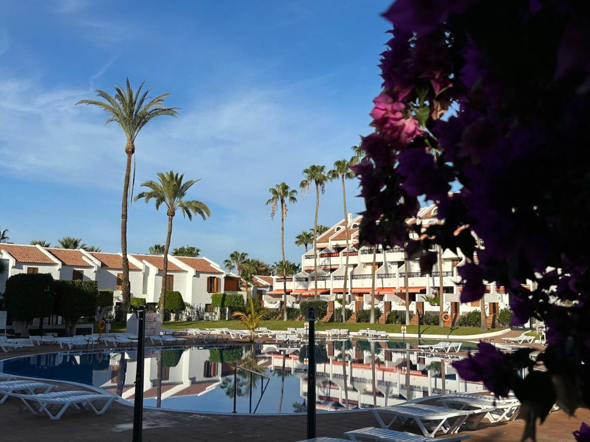 Sunny 2-Bedroom Apartment In Parque Santiago II Playa de las Americas  Eksteriør bilde