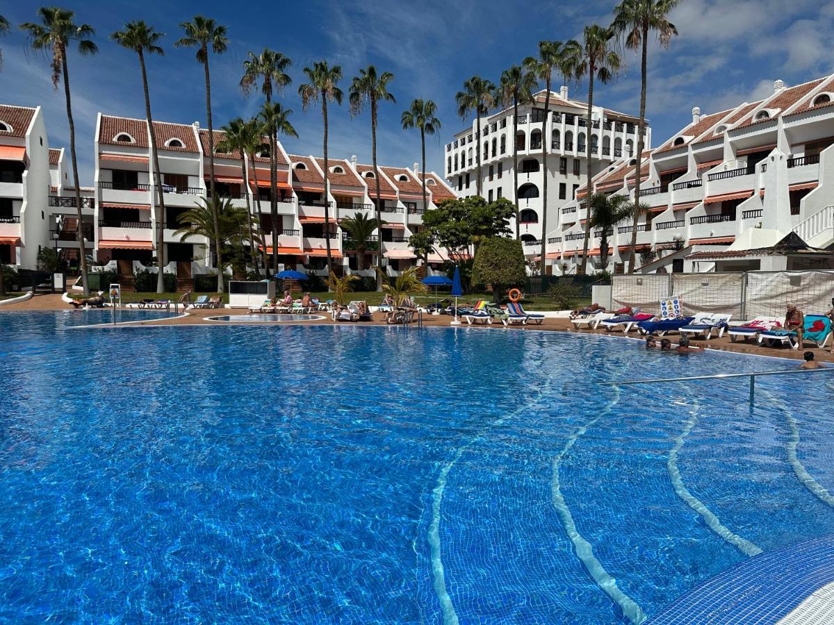 Sunny 2-Bedroom Apartment In Parque Santiago II Playa de las Americas  Eksteriør bilde